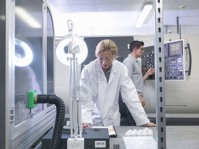 研發團隊與銷售 協同驅動企業增長